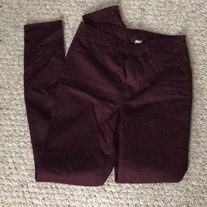 Maroon Stretchy Skinny Jeans! ❤️